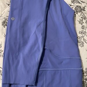 Lululemon leggings with pockets 25’’ EUC